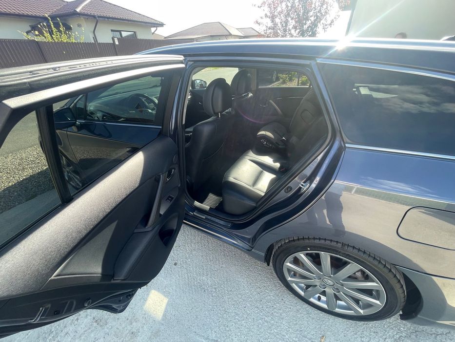 Toyota Avensis 2.2 D-CAT