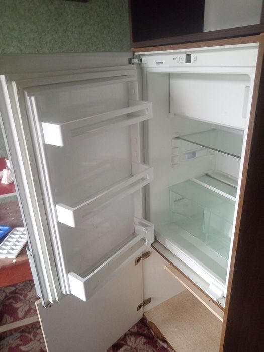 Vând frigider Liebherr comfort incorporat