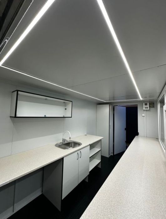 Продава се каравани за храна