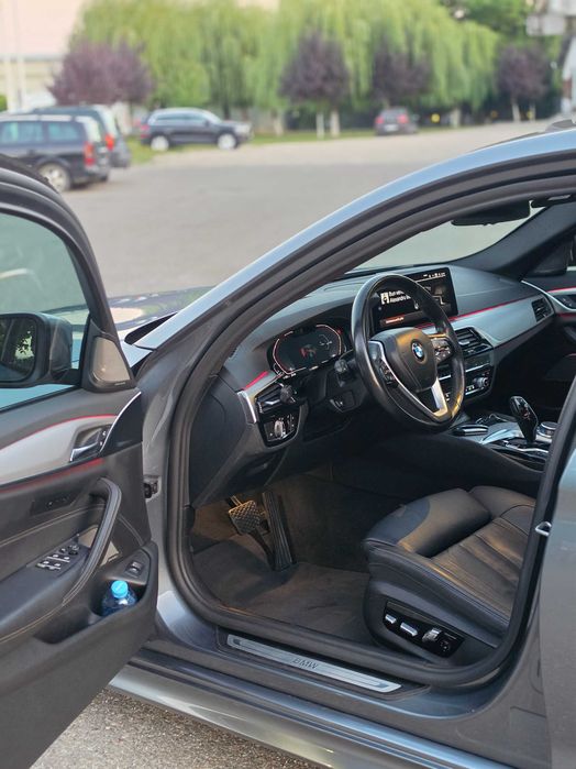 BMW 520d G30 LCI Mild Hybrid 2021 – M Pack – Laser – Ventilație – Soft Close – 360° – Harman Kardon – Head-Up Display