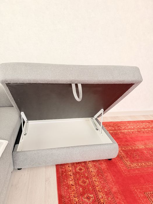 Продам диван угловой