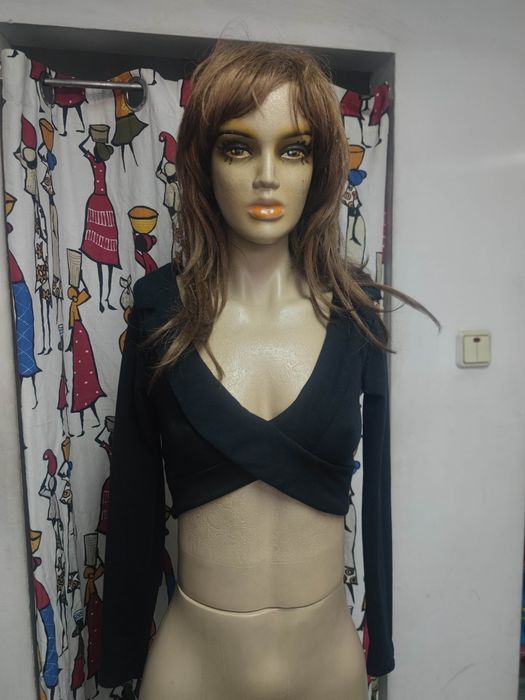 Top cu mânecă lunga Zara