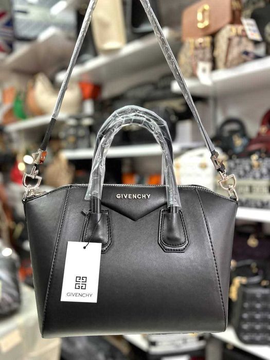 Дамска чанта Givenchy