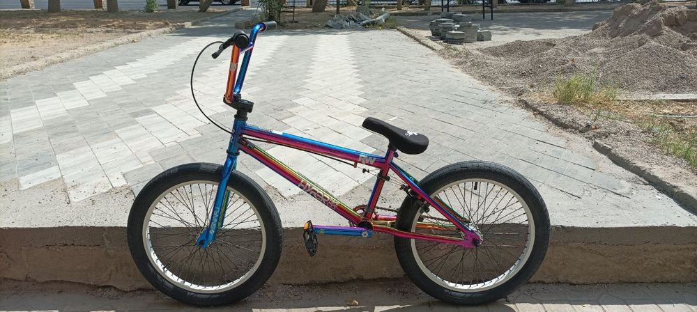 BMX продаётся. В отличном состоянии.
