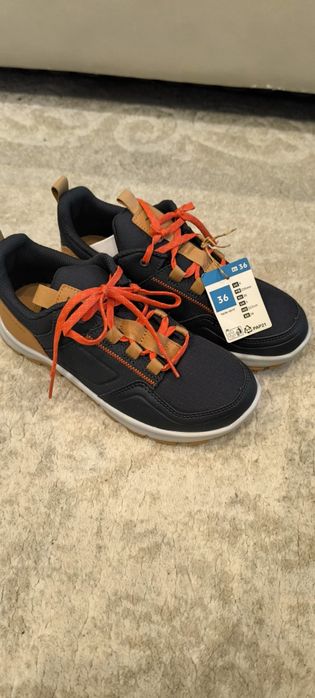 Детски нови маратонки, спортни обувки и планински обувки с етикет