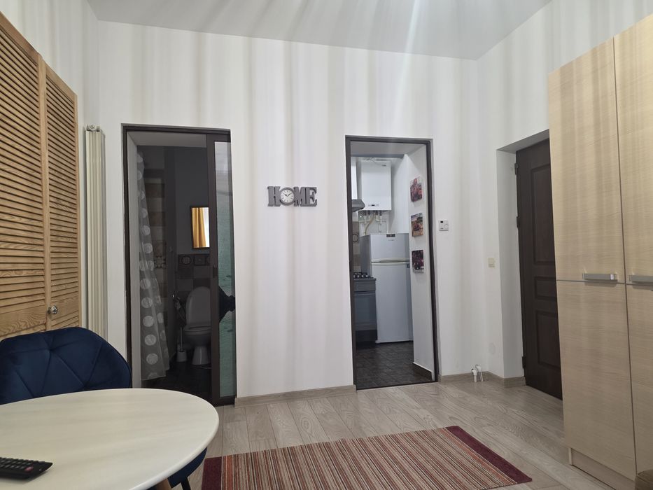 Proprietar inchiriez garsoniera zona Copou