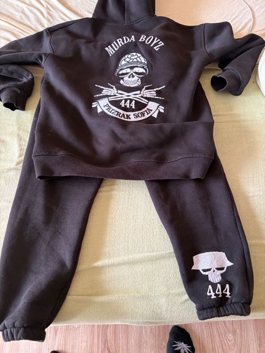 Анцунг и горнище на призрак и мърда бойз