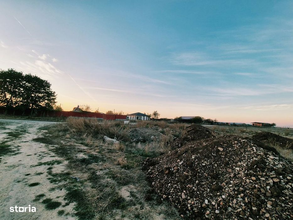 Teren intravilan 1450 mp, construibil Carpinis, zona de case