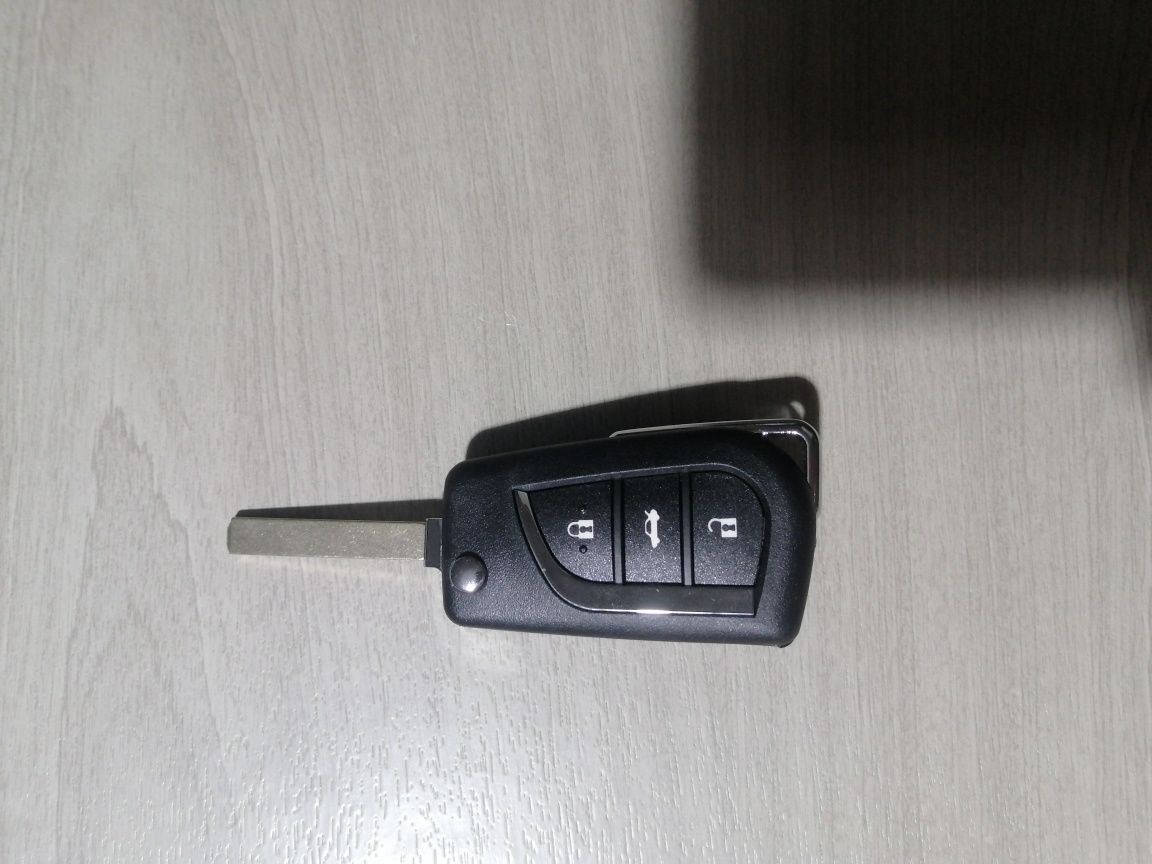 Кутийка за ключ тойота рав 4 корола toyota rav 4 гр. София Лозенец • OLX.bg