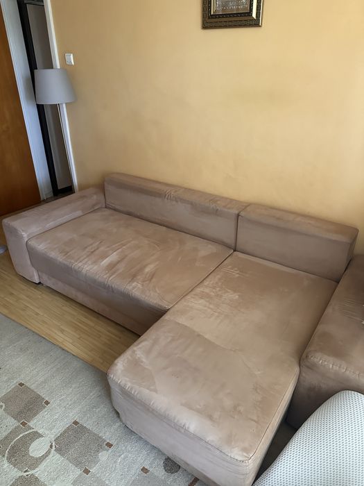Canapea extensibila cu spatiu depozitare