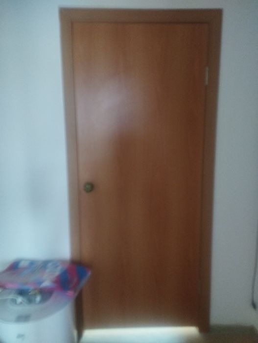 Продам межкомнатные двери