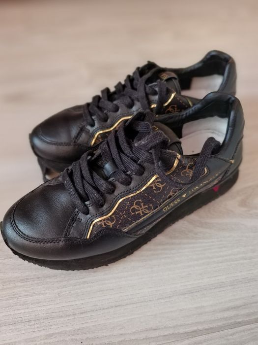 Маратонки Guess 40 номер