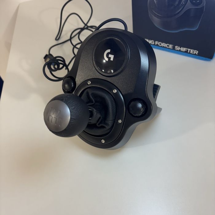 Schimbator Logitech Driving Force