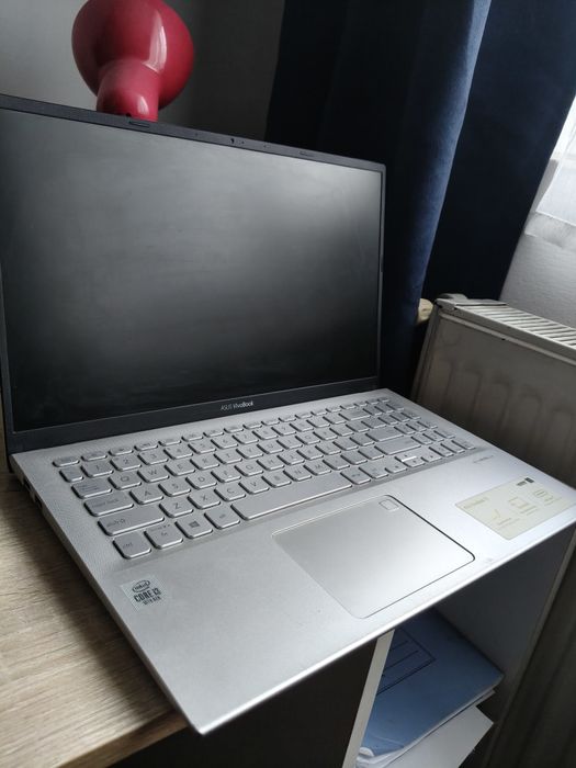 Laptop asus vivobook 15