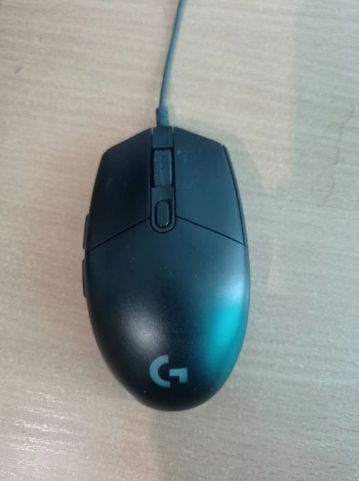 Игровая мышь Logitech G102 Lightsync, рабочая