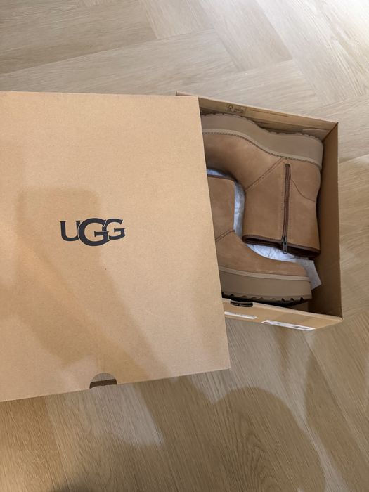 Cizme UGG Cityfunc Mid, originale, culoare maro camel.