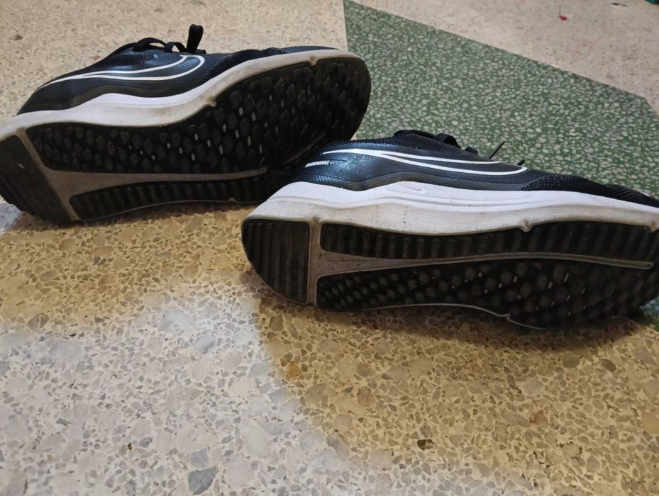 Маратонки NIKE 36н
