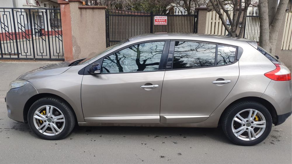 RENAULT Megane 2010 — imagine 4