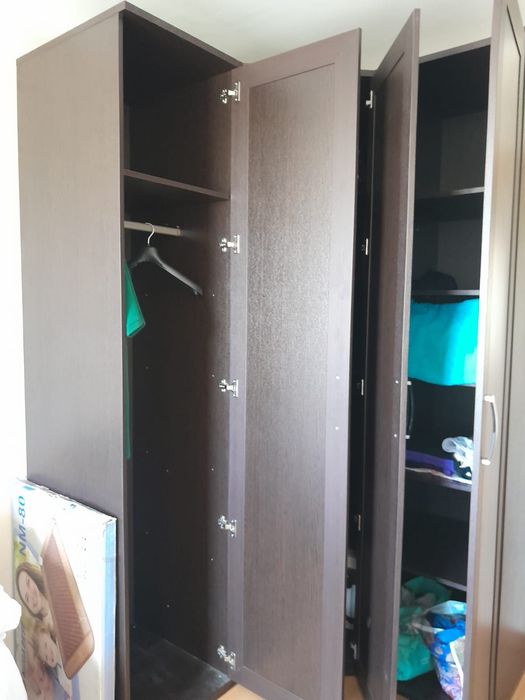 Кровать, шкаф, тумбочки