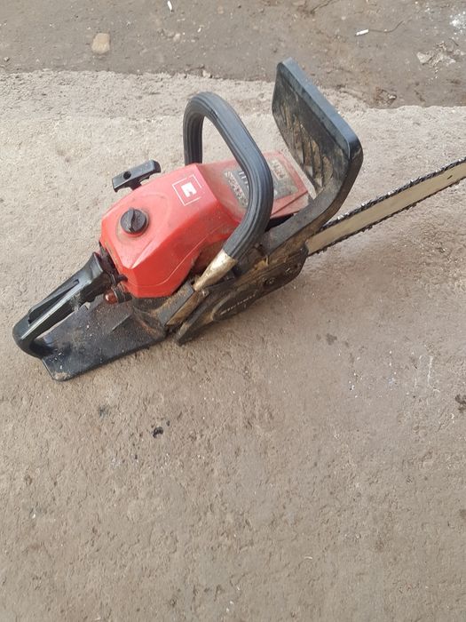 Vînd Motofierâstrâu