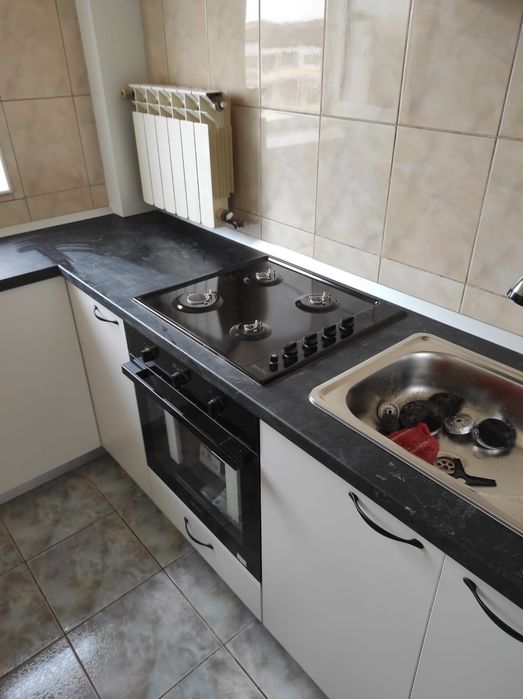 Închiriez garsoniera Budimex