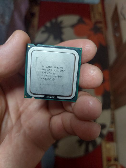 Componente PC procesoare și memorii ram ddr-2