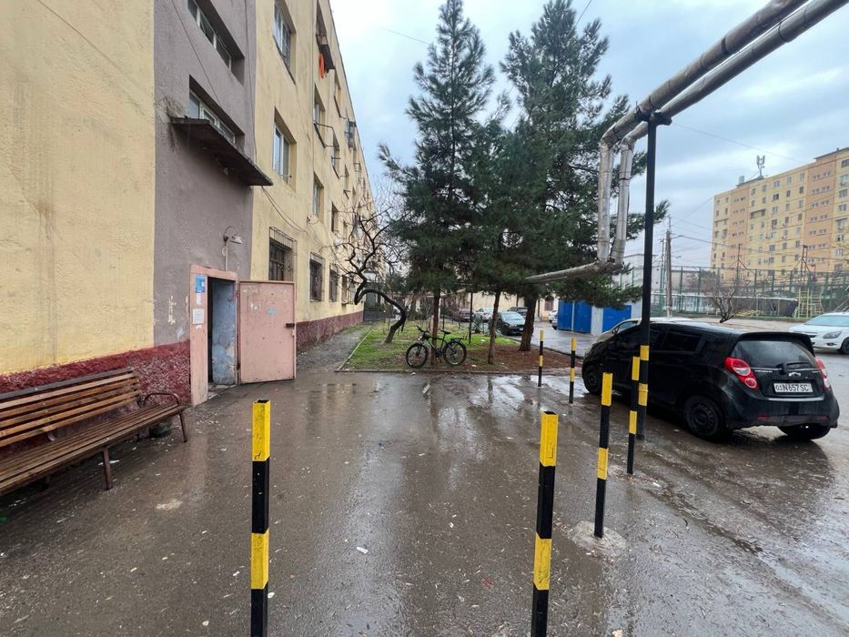 Продается 2х ком центр метро Бодомзор