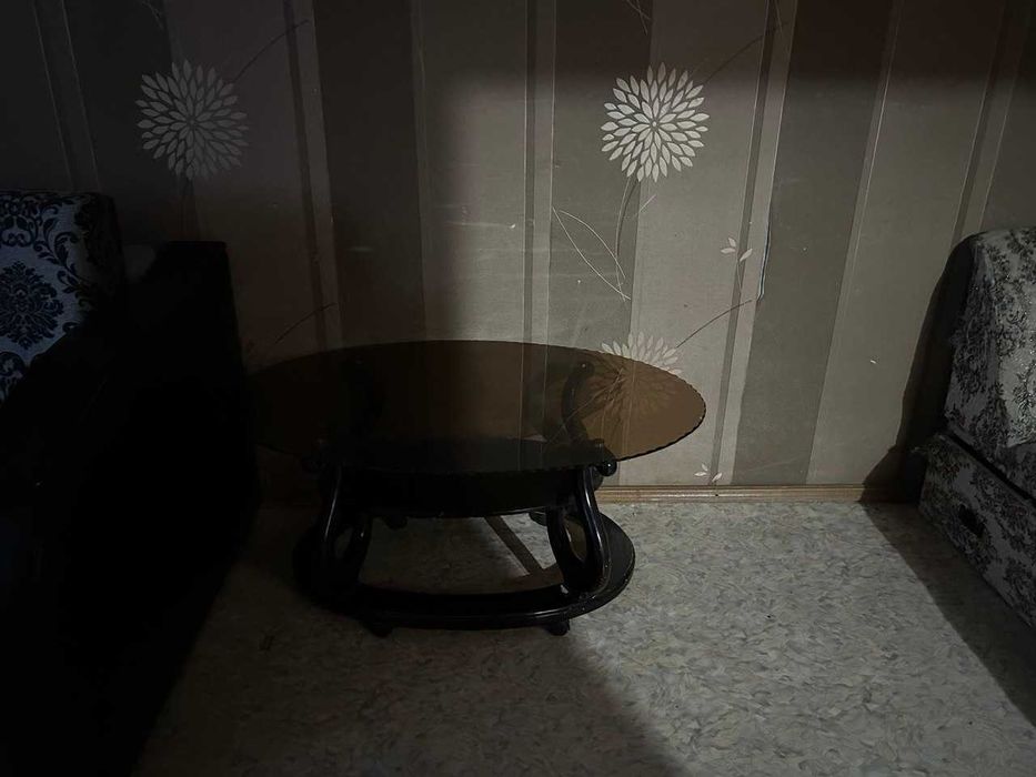 продам журнальный стол