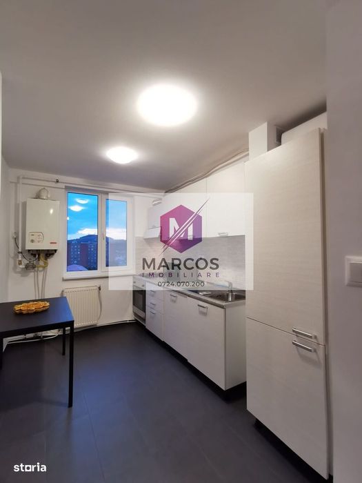 Inchiriez apartament 2 camere Micro 3