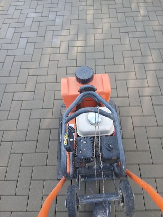 Montaj pavaje si garduri