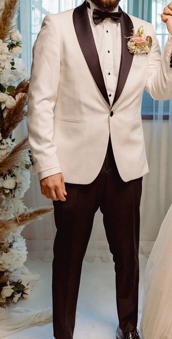 Costum de nunta pentru mire