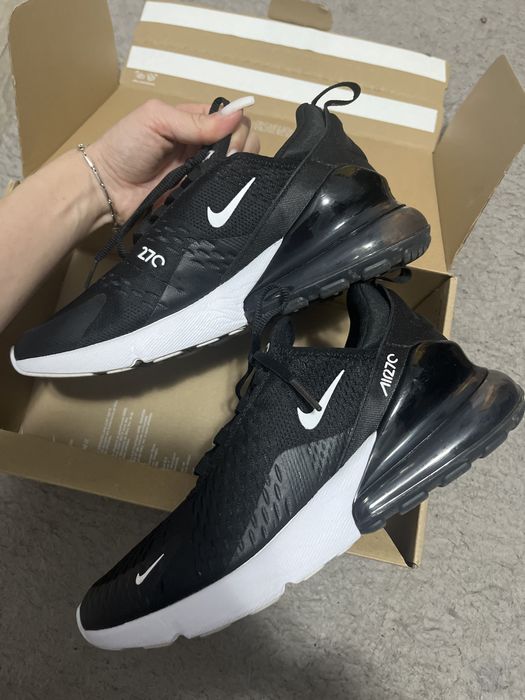 Обувки Nike Air Max 270