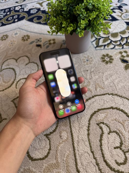Продам iPhone 15 Pro