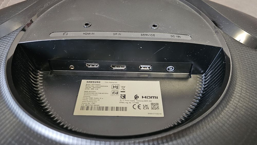 Monitor Samsung 27 inch 165 hz