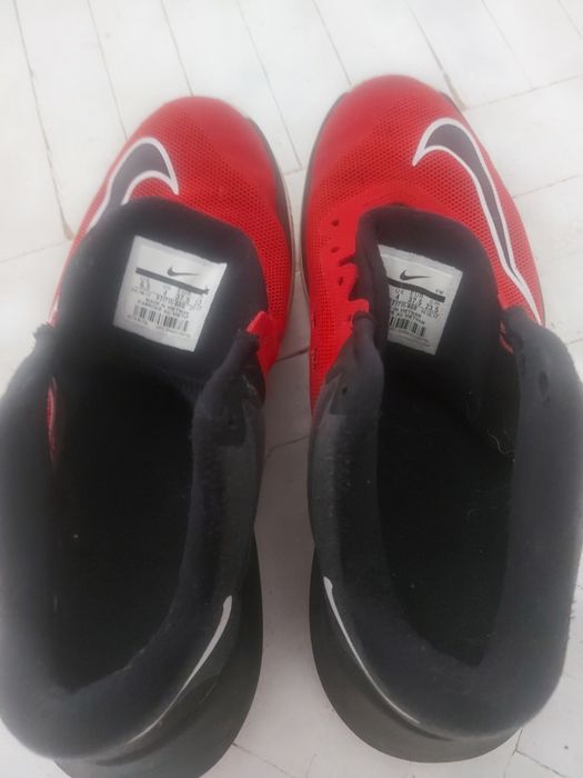 Vind adidasi Nike marimea 37 preț 50 lei si ciocate piele marimea 37