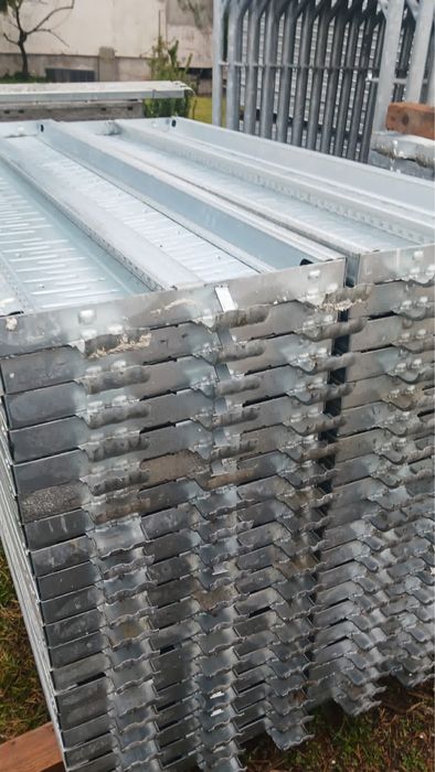 Schela de constructii 23€ m4, discutabila