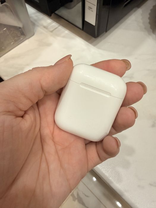 Продаю кейс от наушников оригинал