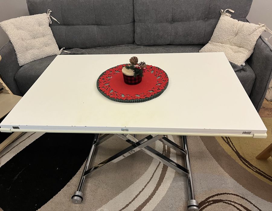 Разтегателна маса с повдигащ механизъм