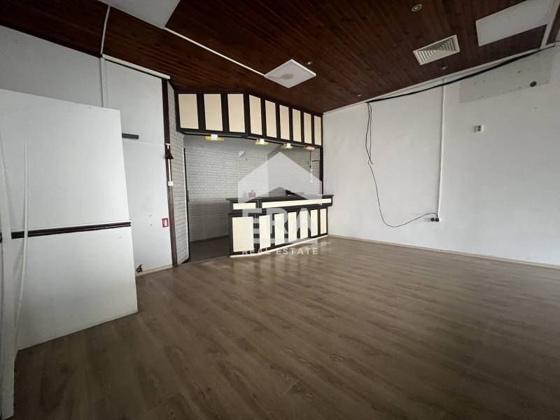 Дава се под наем Заведение в Силистра, Център - 66 кв.м за 359.04 € - Снимка #1