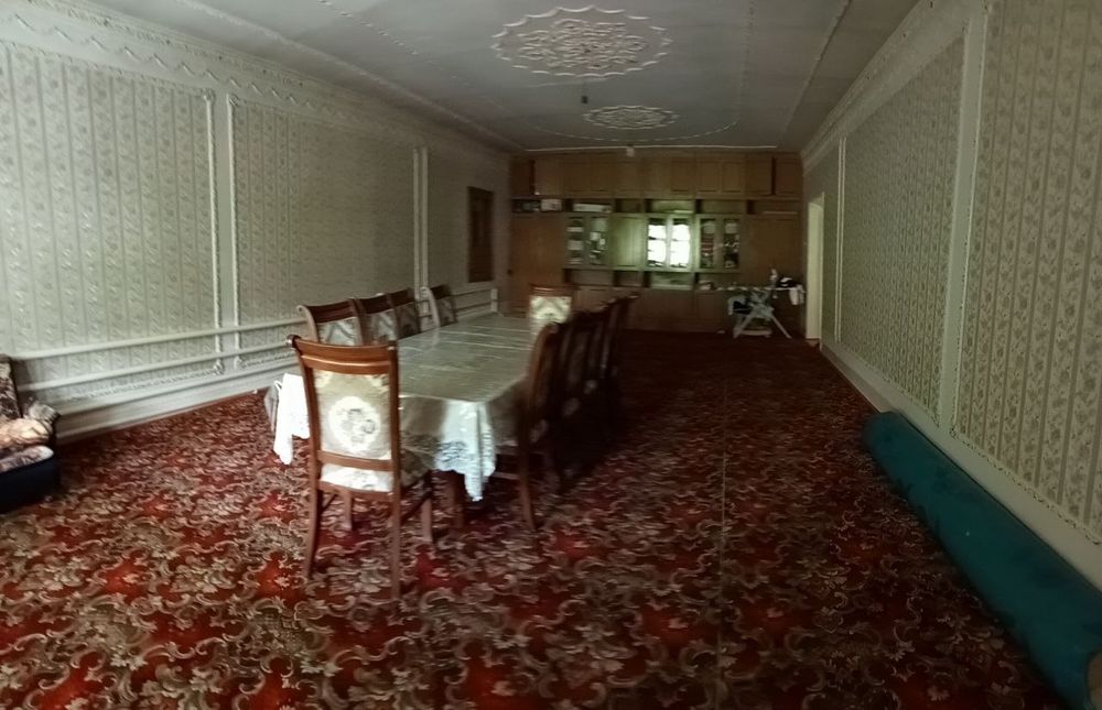 Байтқўрғонда уй сотилади срочна