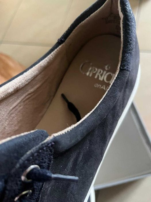Vand pantofi sneaker Caprice din piele