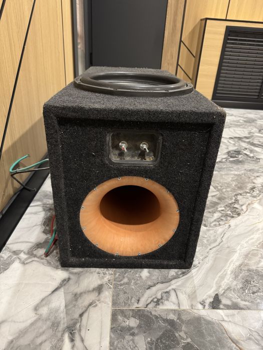 Продам саббуфер