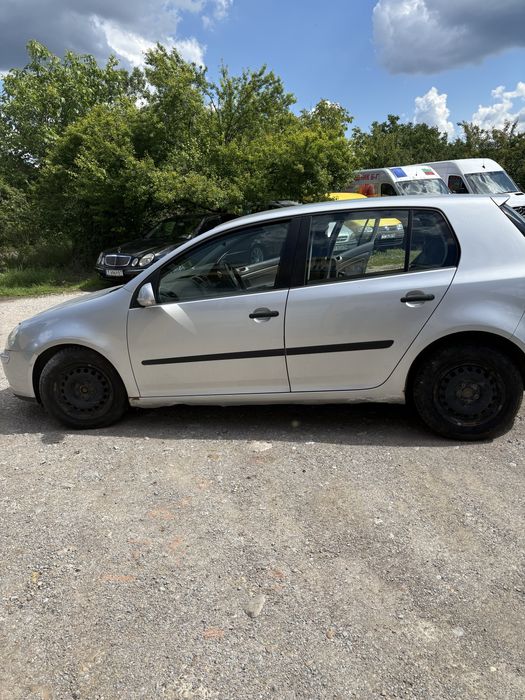 Golf 5  на части десен волан