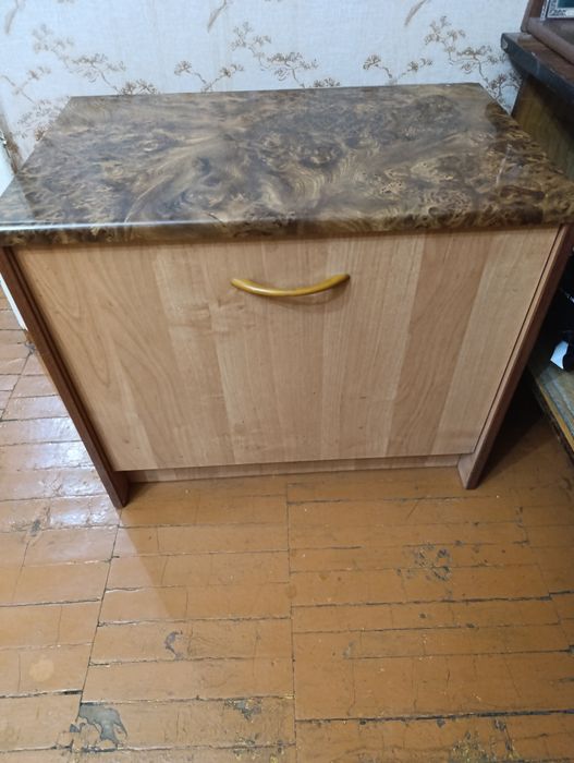 Тумбочка для обуви