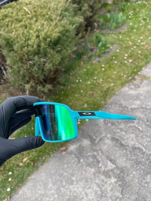 Oakley Sutro Light blue
