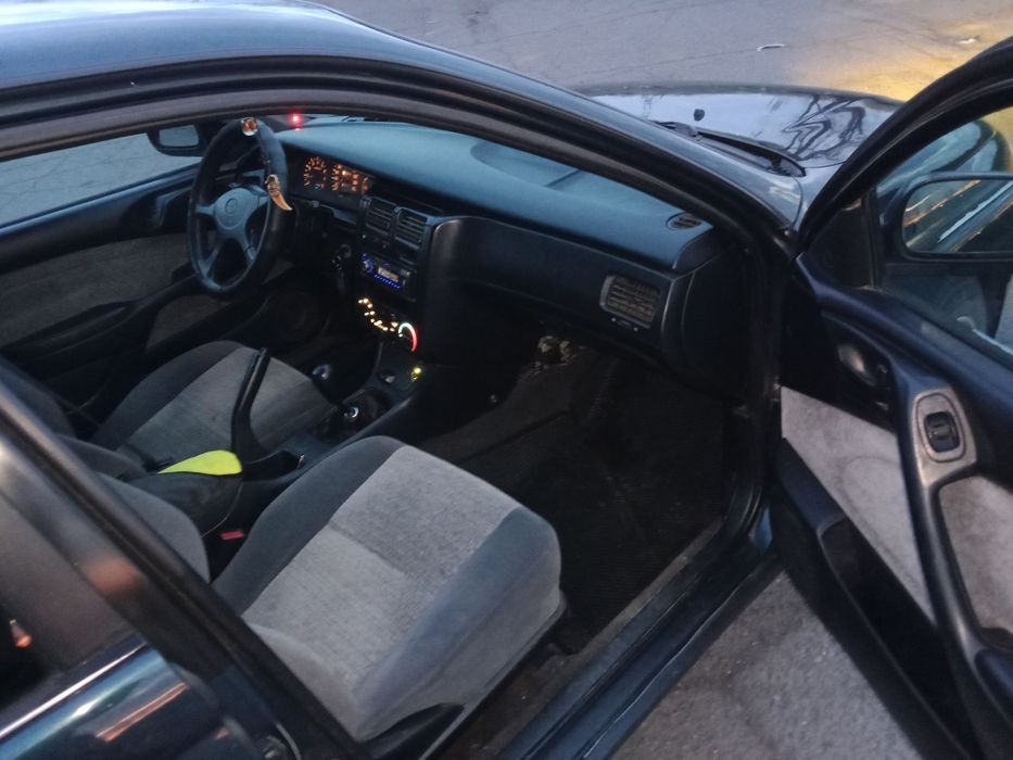 Продам тоета Карина е