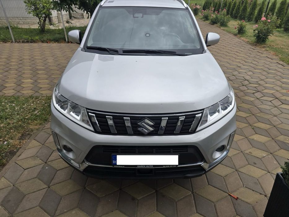 Suzuki Vitara Primul propriater, revizii la 10.000 km.carte service