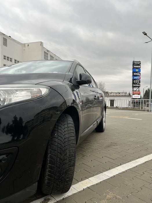 Renault Megane 1.5 dci 110 cp FULL-Bose-Piele-Trapa-Panoramic-Keyless