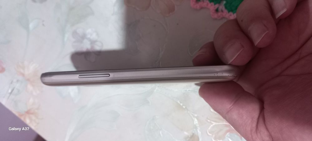 Самсунг J1 /2016