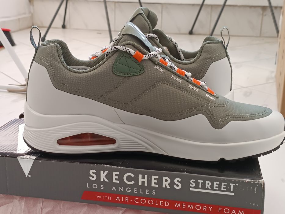 Маратонки Sketchers Street 47
